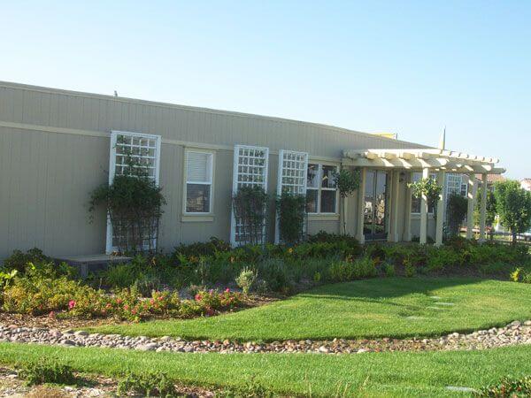 Standard Exterior w-Decorative Lattice